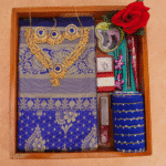 Elegant saree gift combo (1)